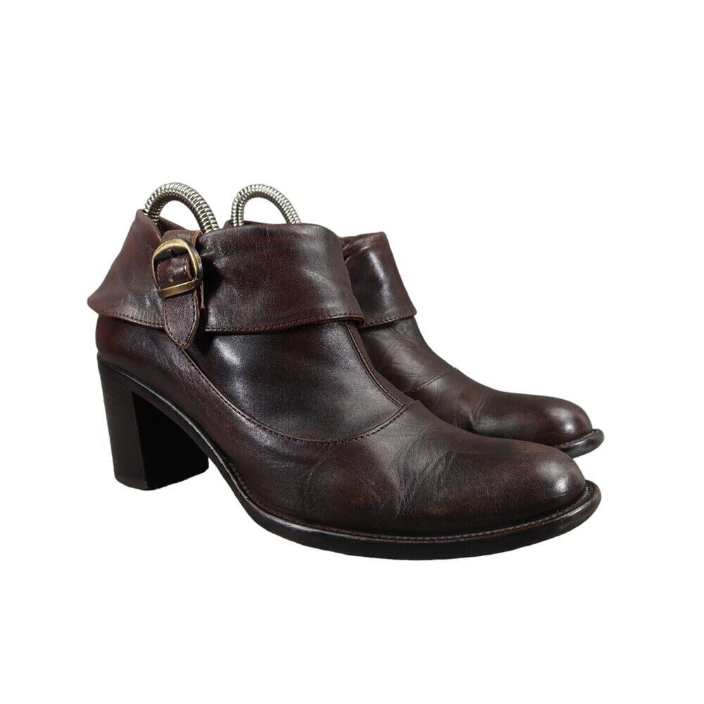 Manas Shoes Womens 38 Booties Fashion Leather Stacked Heel Round Toe Buckle Zip